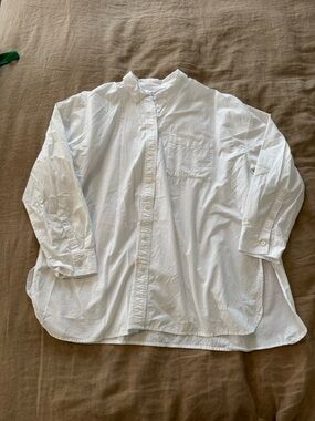 Madewell White Button-Up Shirt - Classic Long-Sleeve